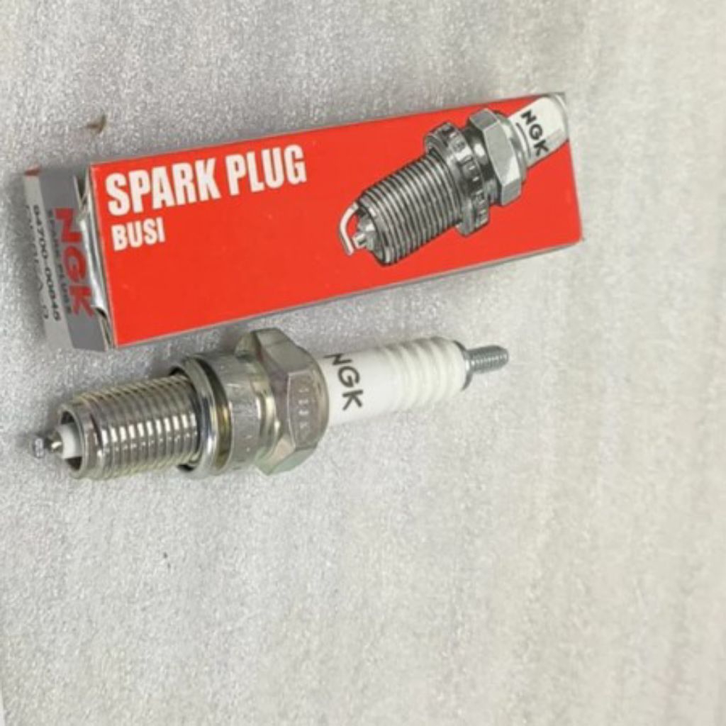DP8EA9 หัวเทียนสําหรับ Yamaha Scorpio, Thunder 250, GL PRO, MEGA PRO, CB100 94700-00845 ของแท้ 100% 