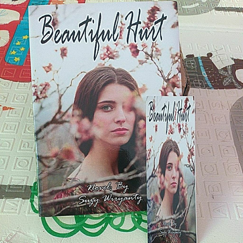 นิยายเจ็บสวย โดย Suzy Wiryanty