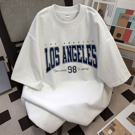 เสื้อยืดโอเวอร์ไซส์ Unisex "Los Angeles 98" | Cool Varsity Design ทําจากผ้าฝ้ายสวมใส่สบาย