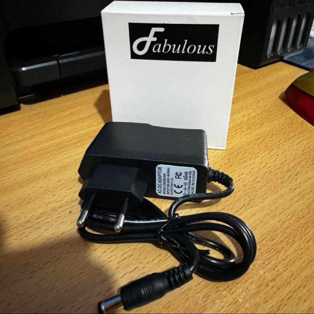 9 VOLT 1 CAMPER ADAPTER