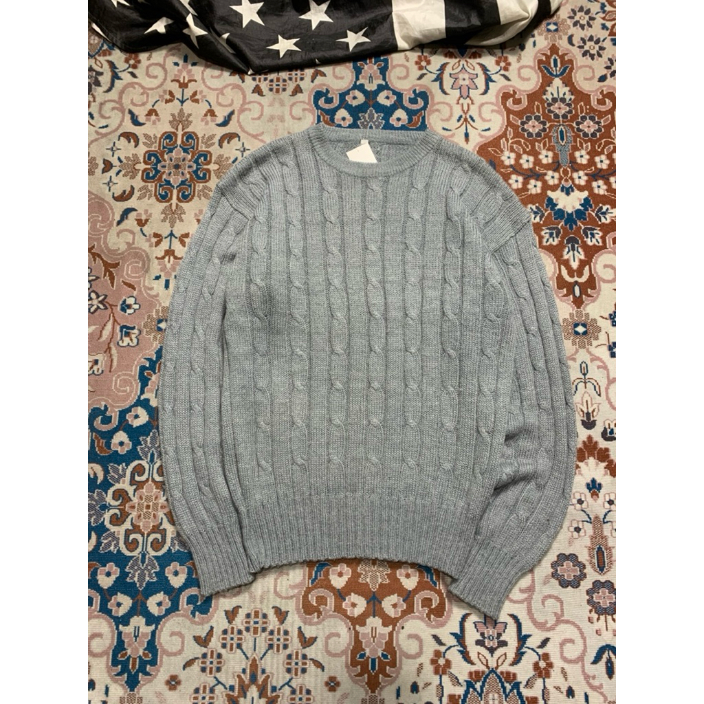 UNKNOWN KNITWEAR****