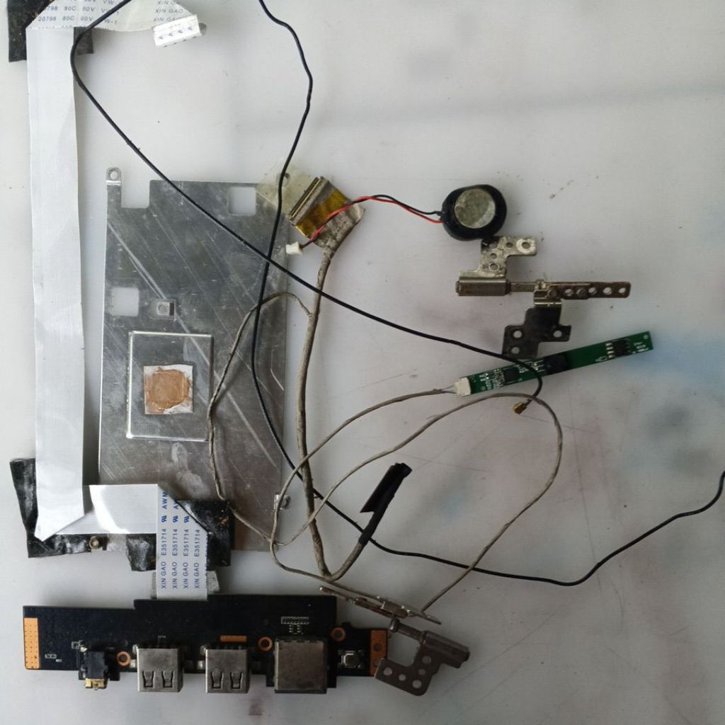 ZYEX NOTEBOOK SKY 232 Webcame LAPTOP PART ลําโพง บอร์ด USB บานพับ LCD ยืดหยุ่น การ์ด wifi ยืดหยุ่น