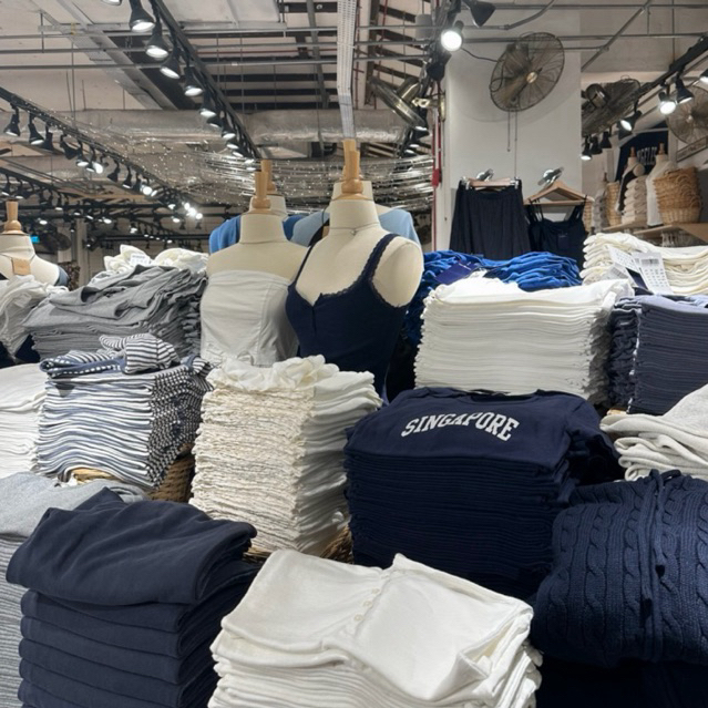 (READ DESC) BRANDY MELVILLE TOP Y2K AESTHETIC CLOTHES