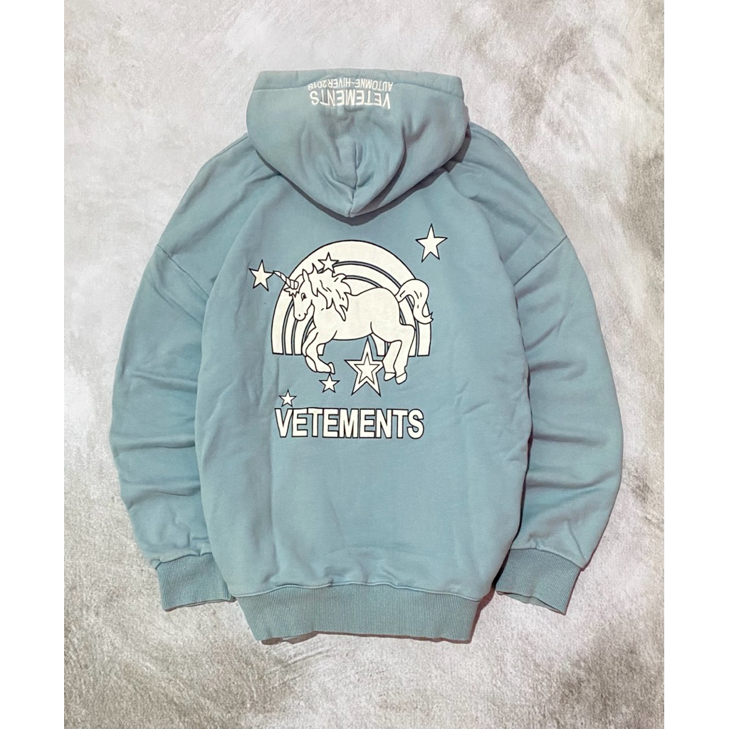 Vetements เสื้อฮู้ดยูนิคอร์น