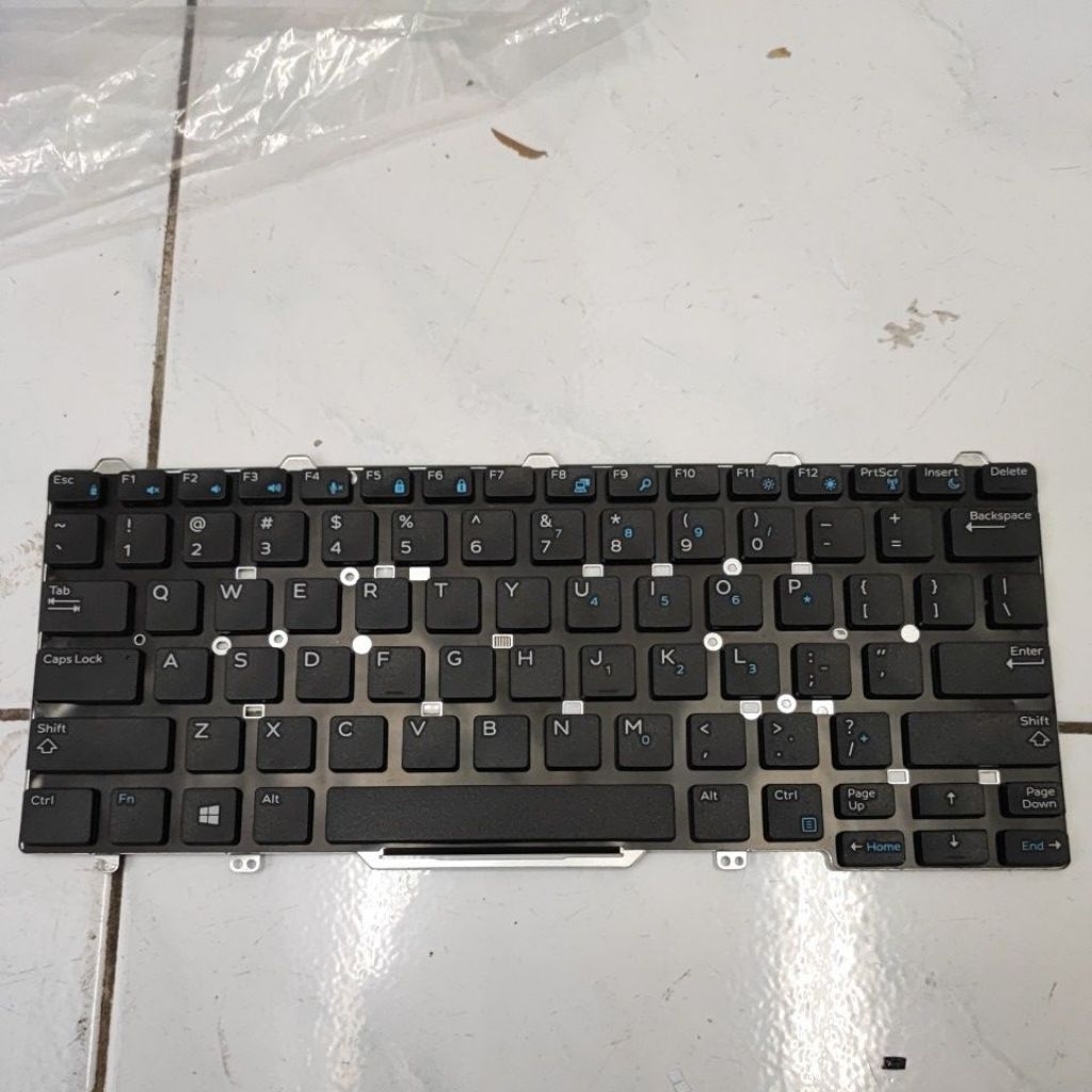 Latitude 3340 3350 L3340 L3350 US Layout แป้นพิมพ์แล็ปท็อป - แป้นพิมพ์ซีรีส์ Latitude 3340 พรีเมี่ยม