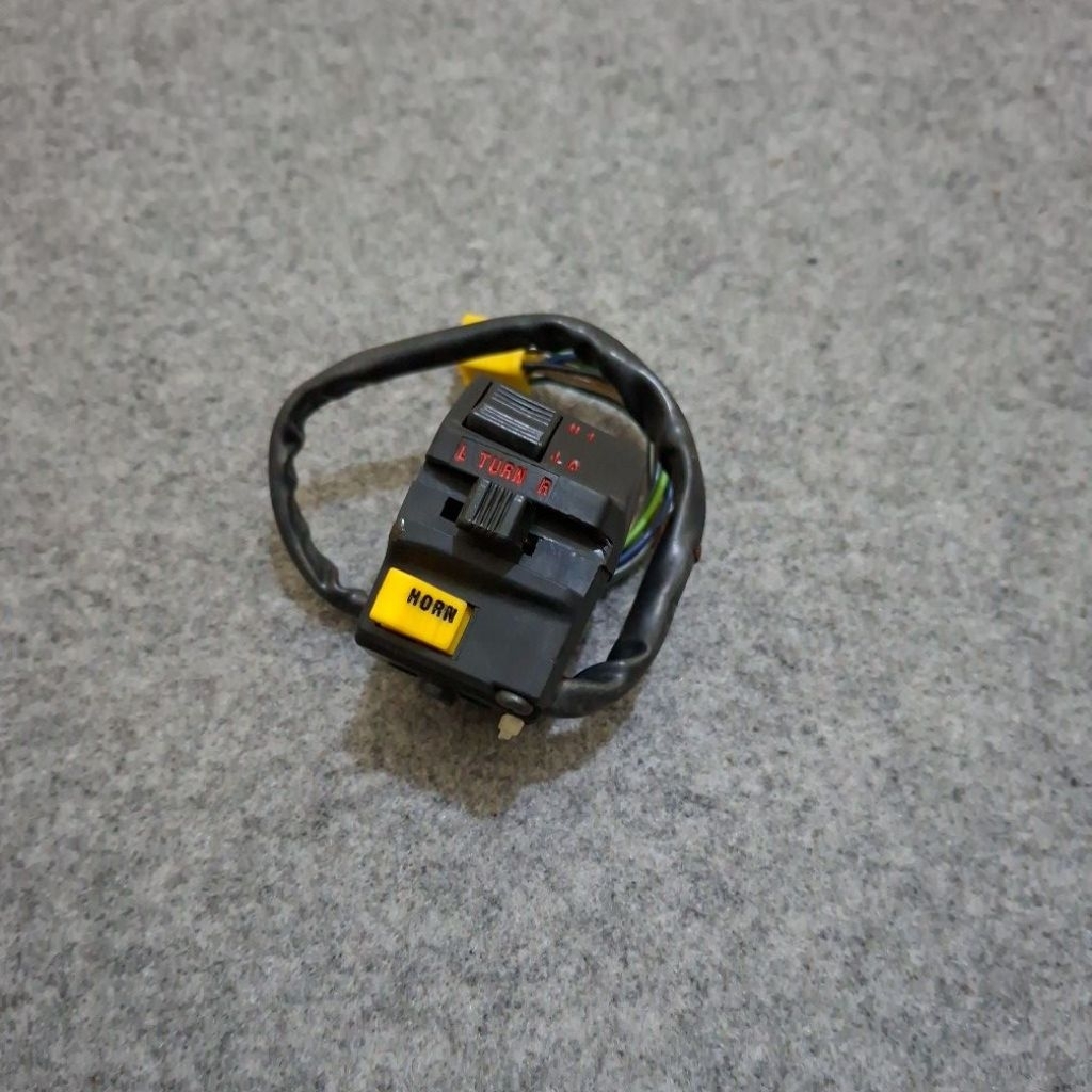 ที่ยึดสวิตช์ซ้าย Suzuki RGR RGR150 SPRINTER Nos