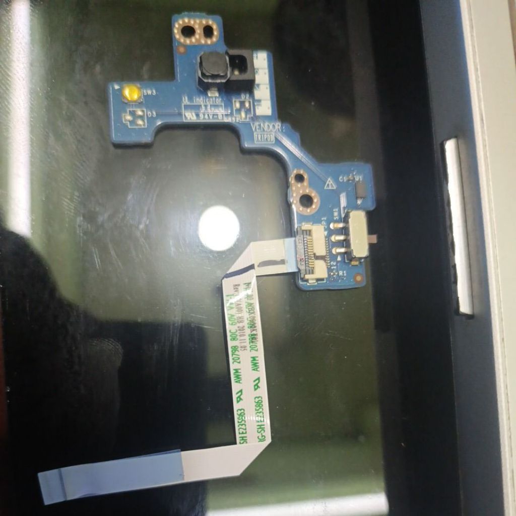 ปลั๊กไฟเปิด/ปิด Dell latitude E6410