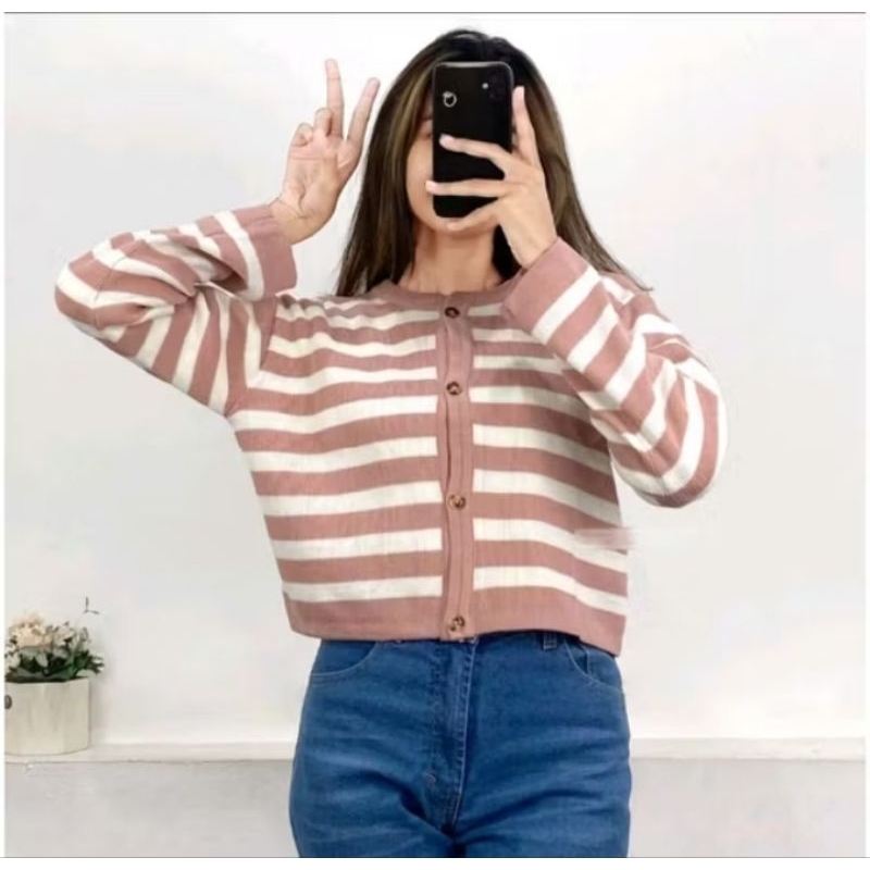 คุณมา. MAURA STRIPE KNIT CARDIGAN