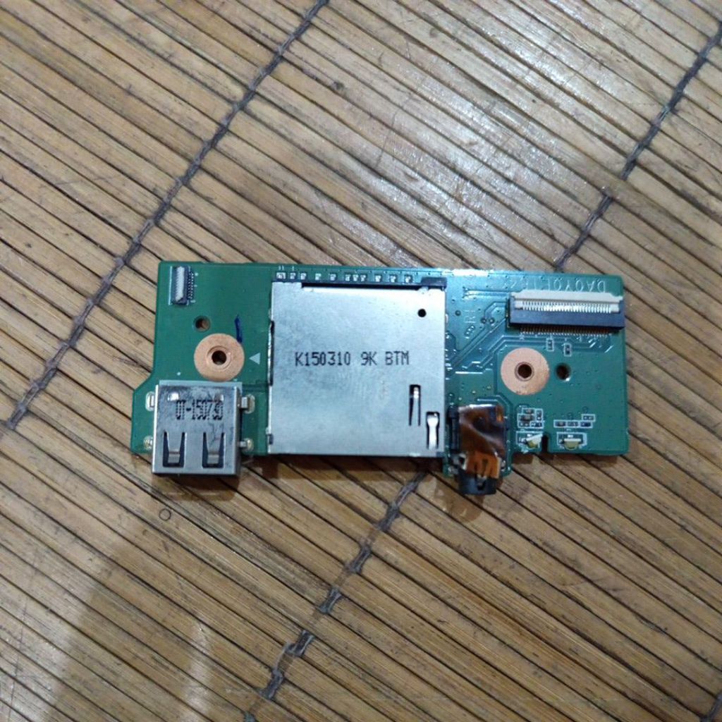 HP Pavilion 11-D 11-F N2840 บอร์ดเสียง USB