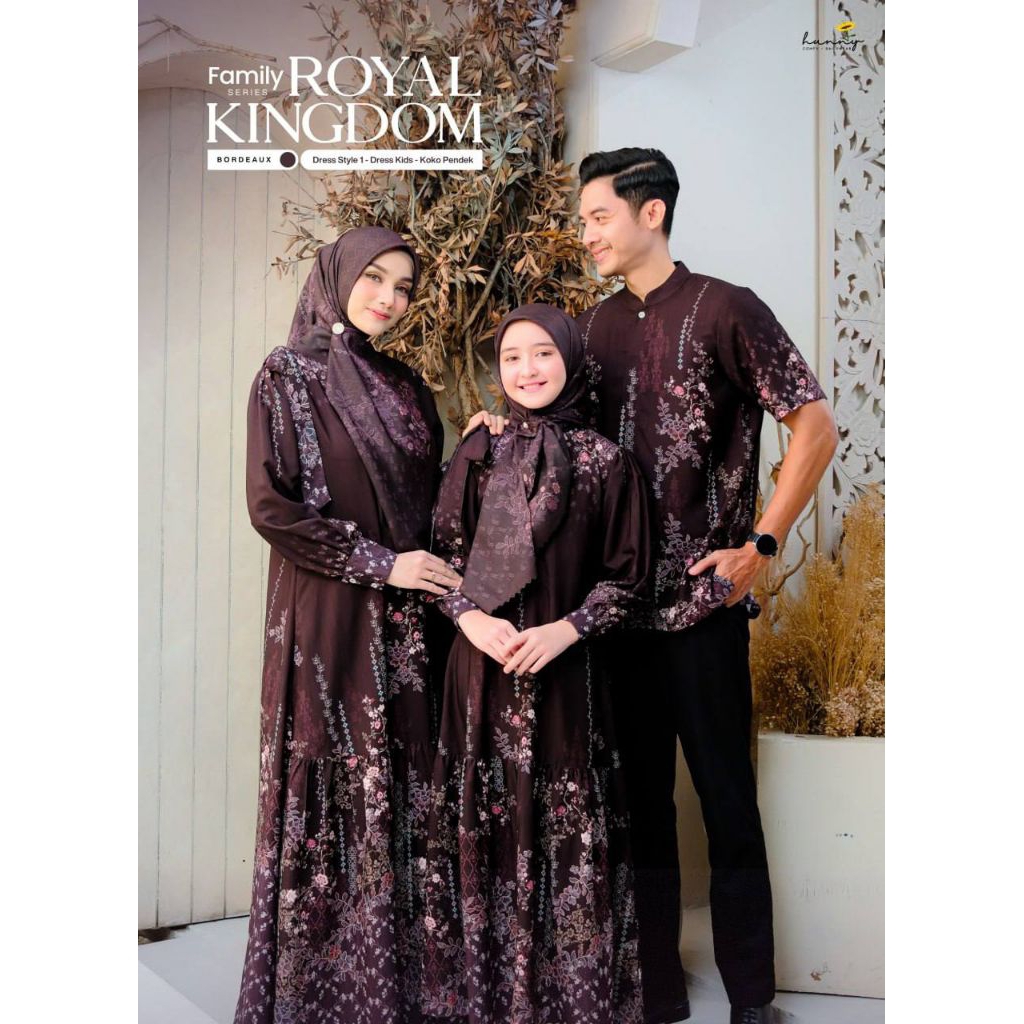 Royal kingdom Kids Dress โดย Hunny Label