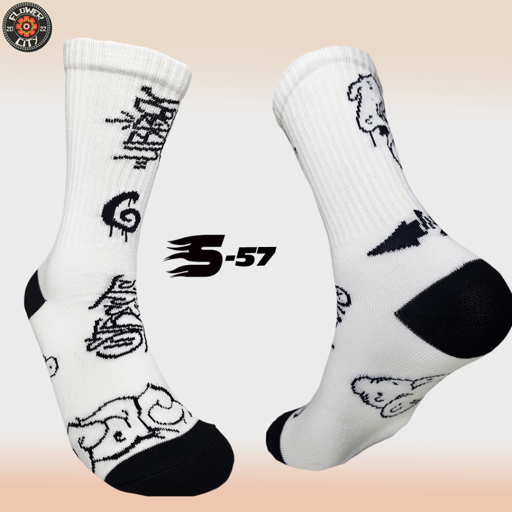 Oldschool Socks - S Series Socks - S57 - GRAFFITI STREET - Flower.City