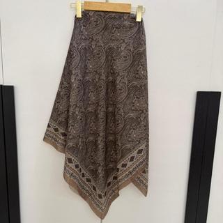 Hijab Syar'i segiempat motif elegan
