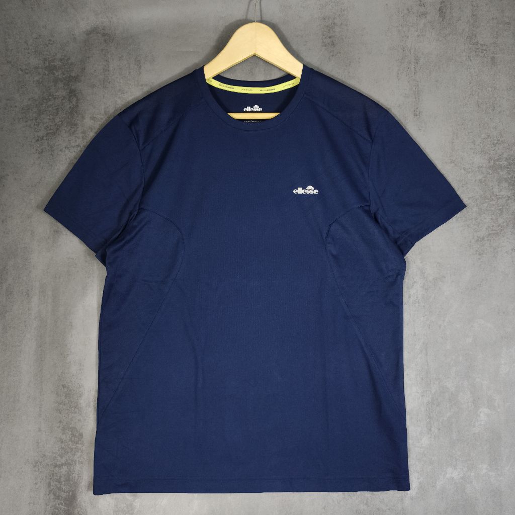 เสื้อกีฬา Ellesse***