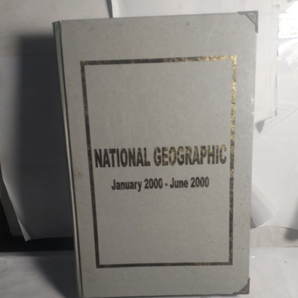 BUNDLE NATIONAL GEOGRAPHY JANUARY - JUNE 2000