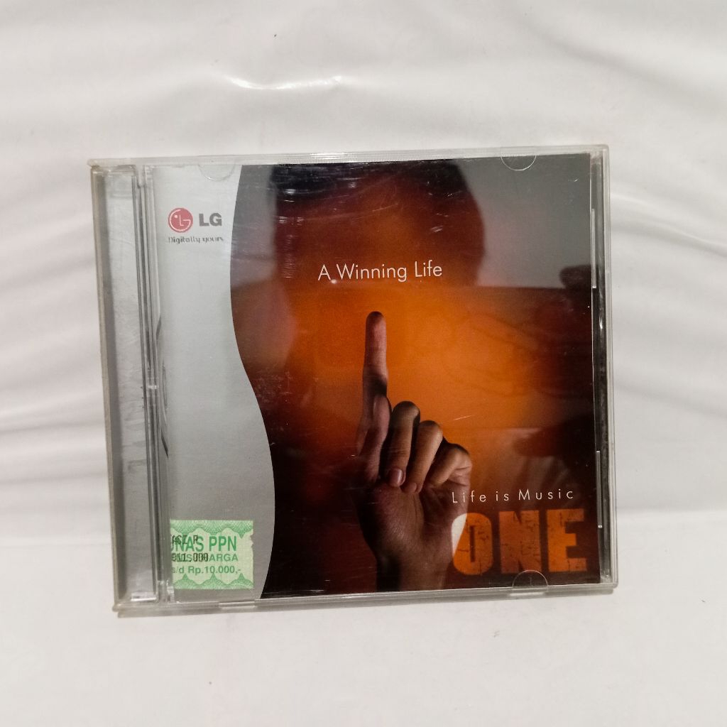 CD A Winning Life / Life Is Music One - OST Underworld Dumb And Dumbberer Wrong Turn VA