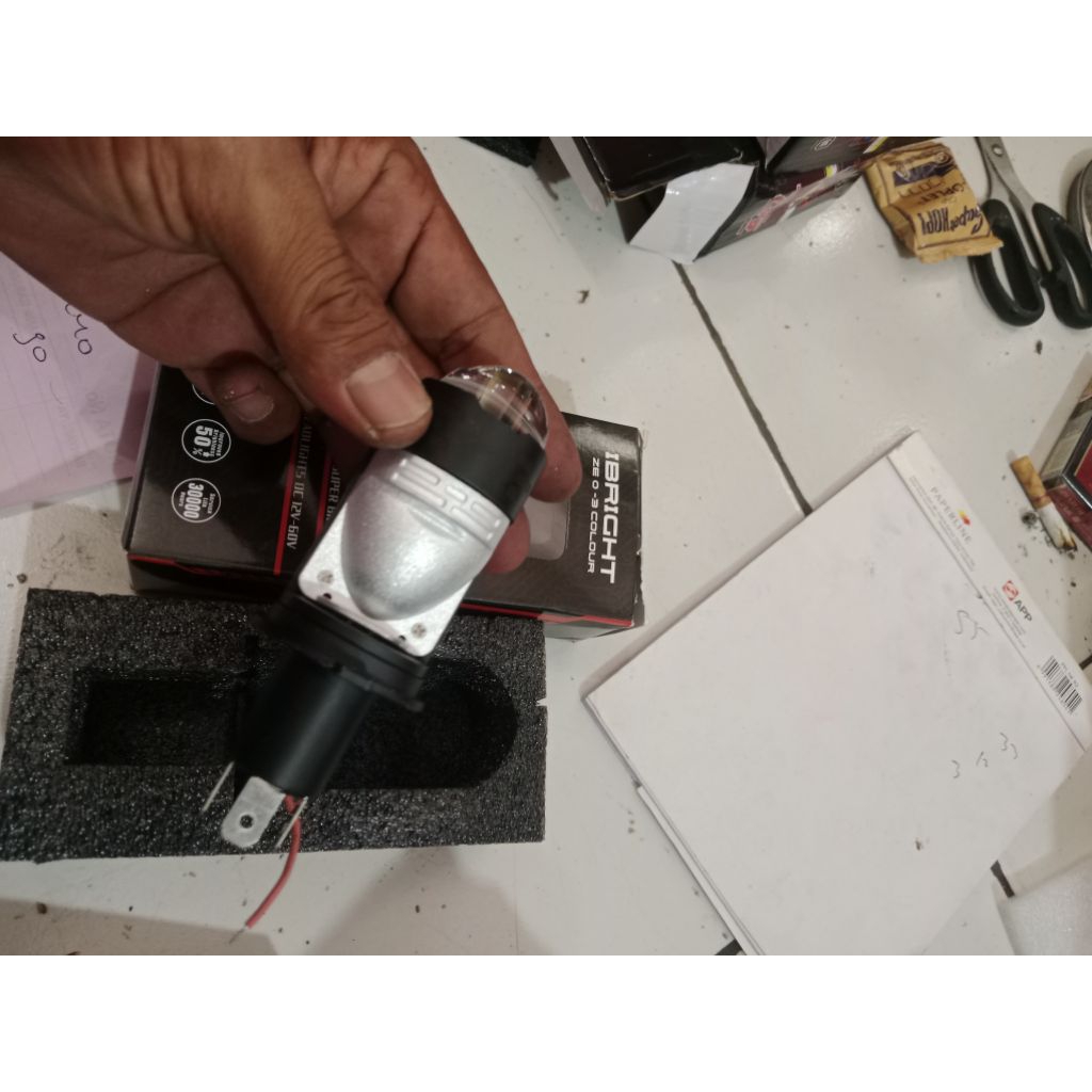 H4 น้ําดี ibright ze 0 3 สี โคมไฟน้ําดีซุปเปอร์ไบรท์ h4 Ibright ze 0