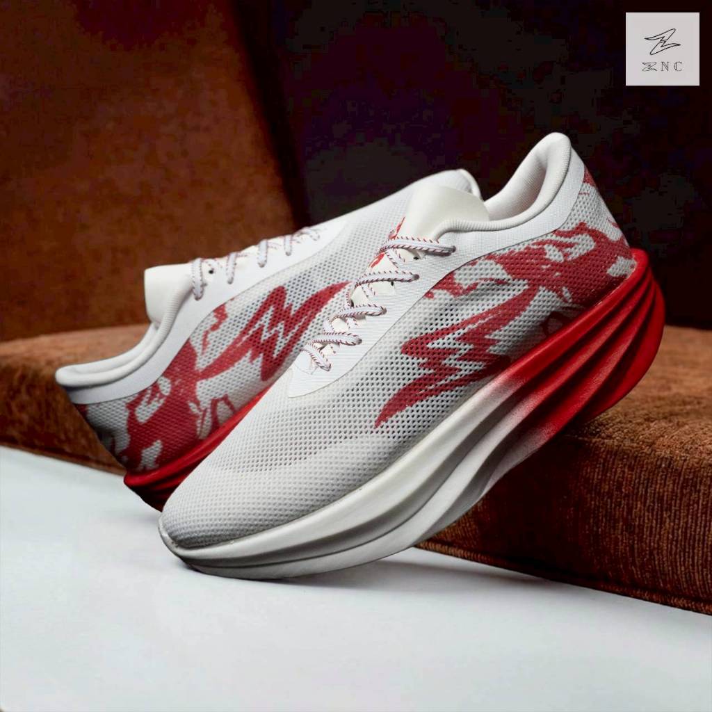 ZNC ผู้ชายและผู้หญิงรองเท้ากีฬาวิ่งออกกําลังกายยิมนาสติกรองเท้าผ้าใบตาข่ายกลวงระบายอากาศ2026