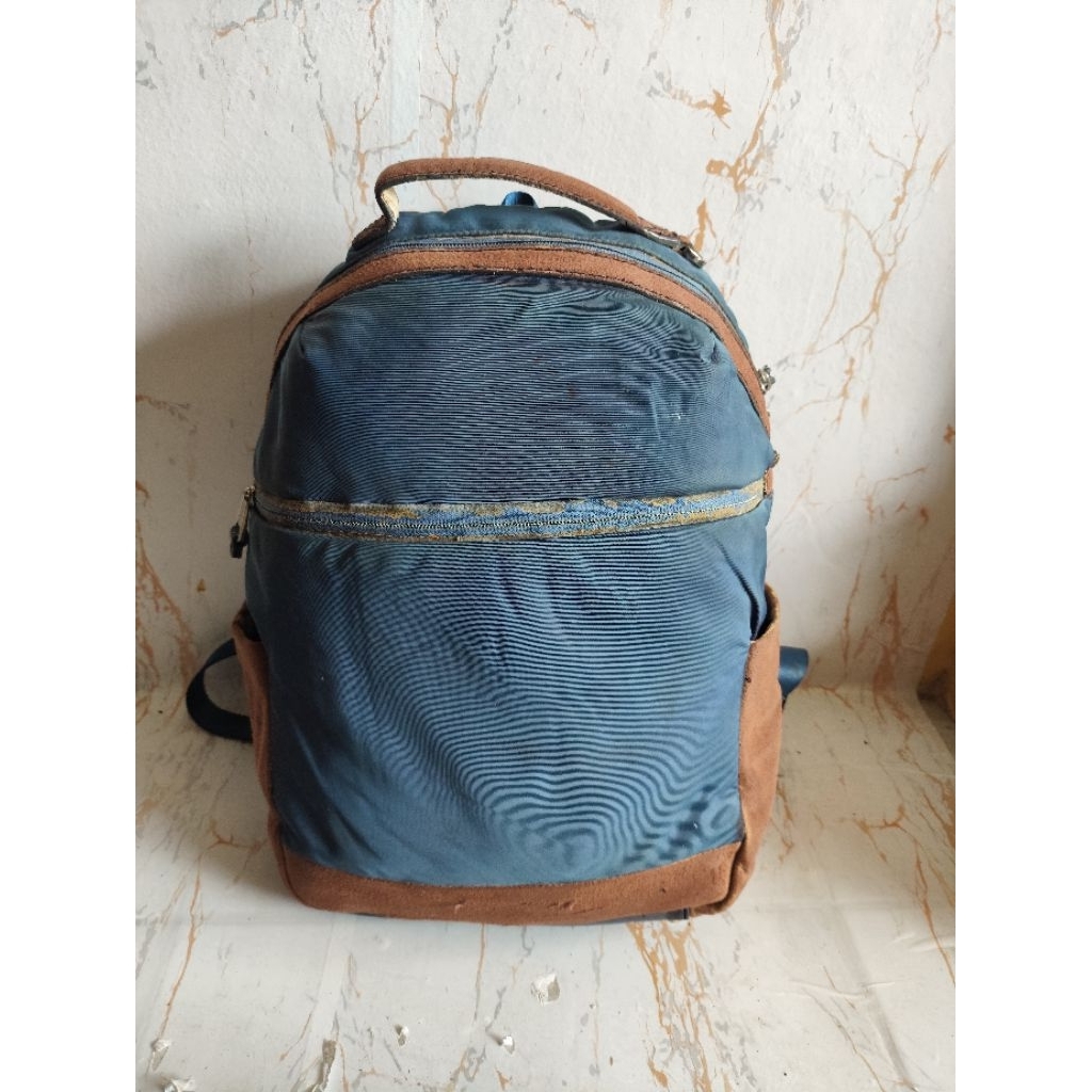 กระเป๋าเป้สีแดง Samsonite