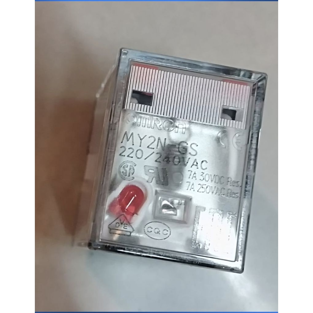Omron MY2N 220VAC MY2N รีเลย์ MY2N GS ต้นฉบับ Omron MY2N-GS 220-240 VAC