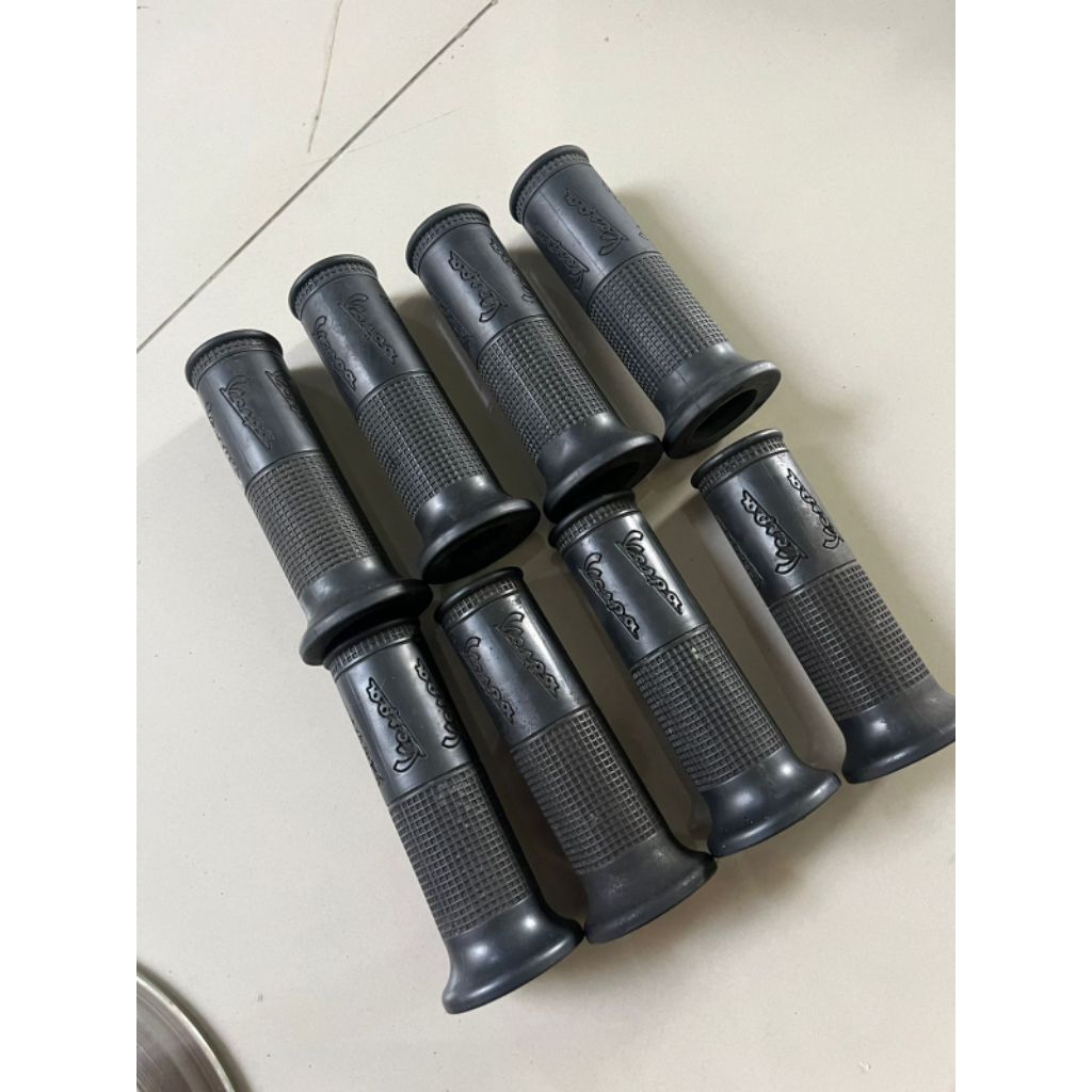 ปลอกแฮนด์เดิม vespa matic sprint iget abs เหมือนใหม่