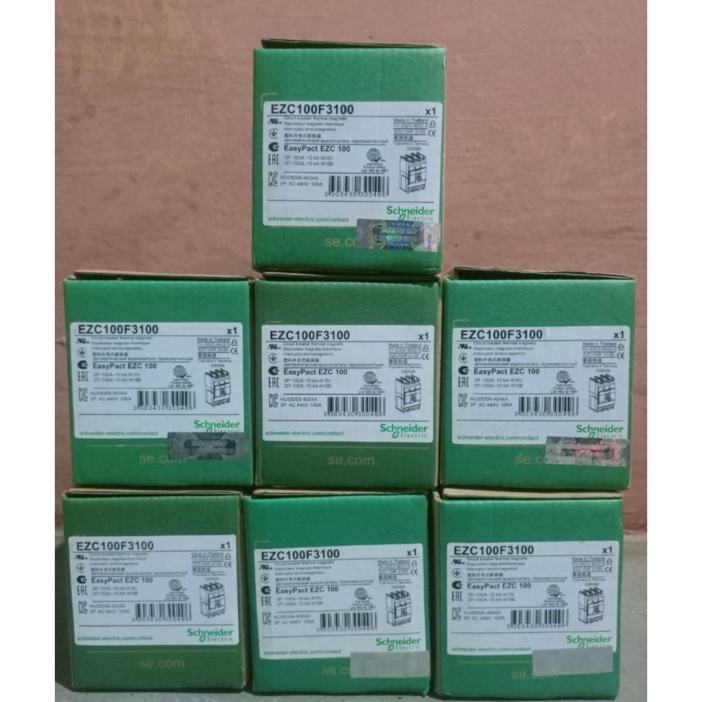 SCHNEIDER ชไนเดอร์ MCCB EZC100F3100 // 100A