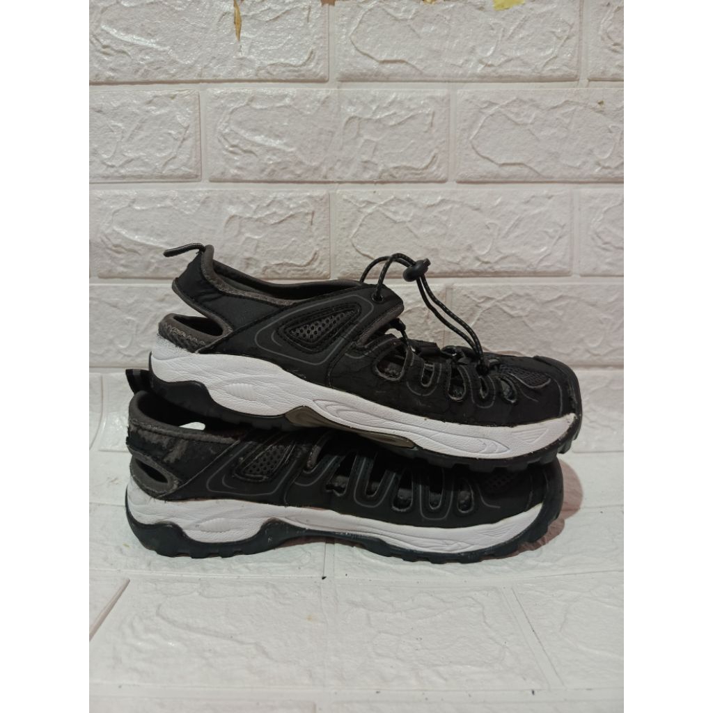 Paper Planes รองเท้าเดินป่ากลางแจ้ง ขนาด - 42.5