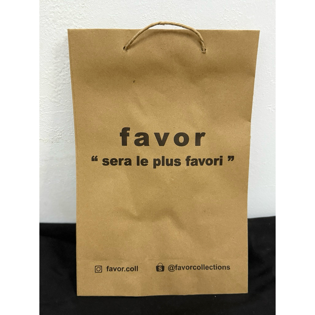 กระเป๋ากระดาษ FAVOR | พร้อมพร้อมพร้อม