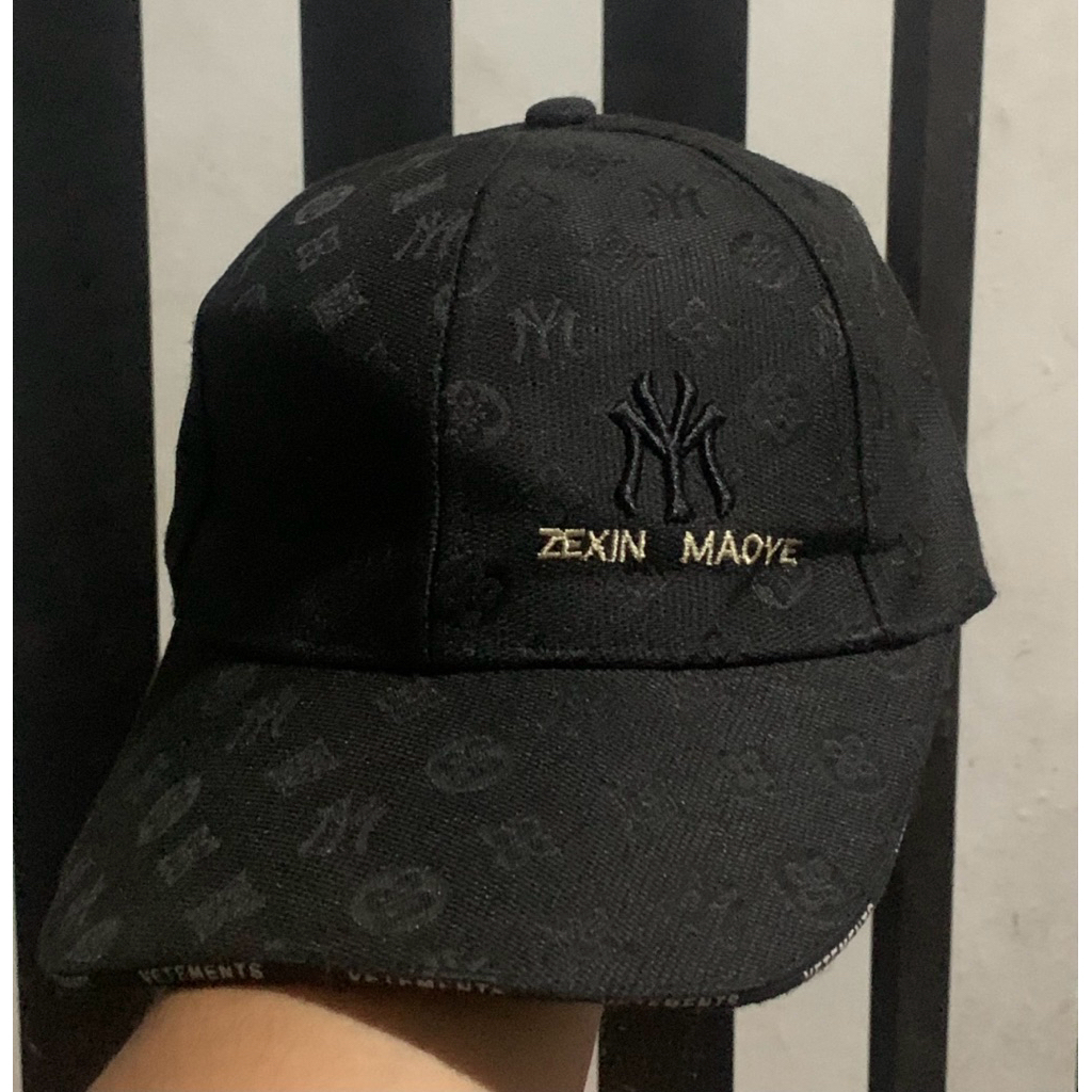 หมวกทหารผ่านศึก Lv supreme comb