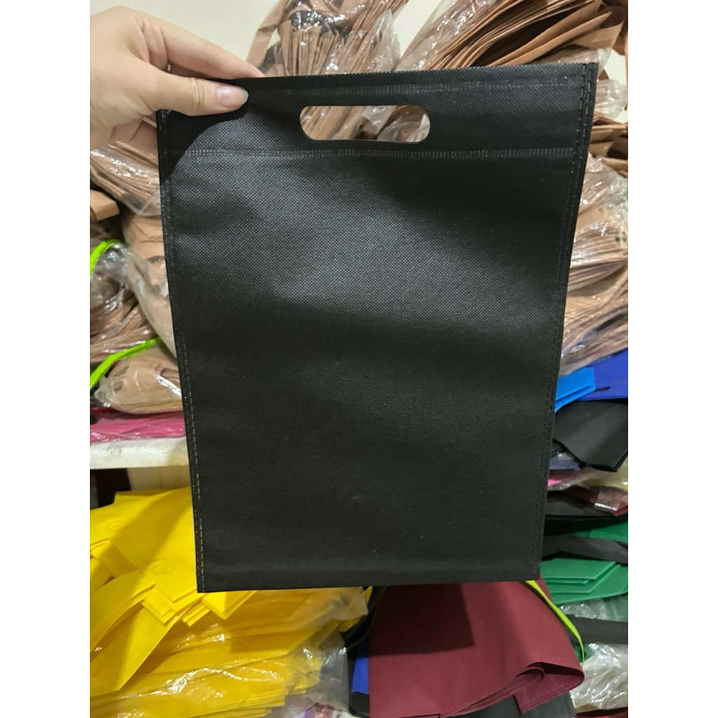 GOODIE BAG / OVAL BAG / SPUNBOND BAG / TOTEBAG 25x35
