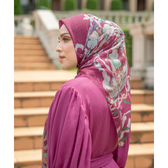 (WITH POUCH) Nada Series Square Hijab ala BS Monogram Velmora Voal