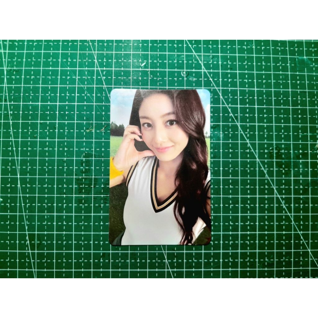 Jihyo Nabati x Twice Photocard อย่างเป็นทางการ