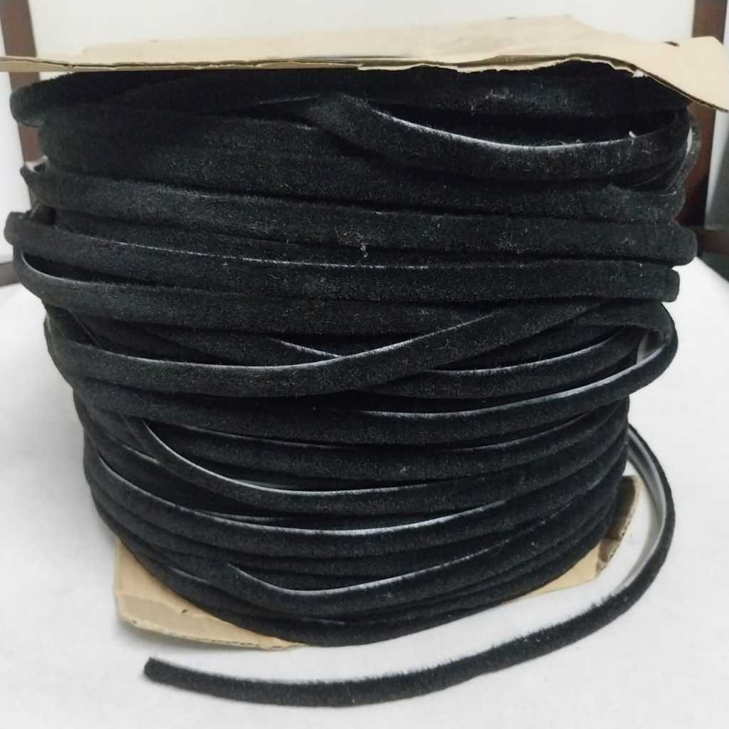 Mohair เทปซีลยาง ฝาครอบยางขนสัตว์ Mohair สีน้ําตาล สีดํา เทา