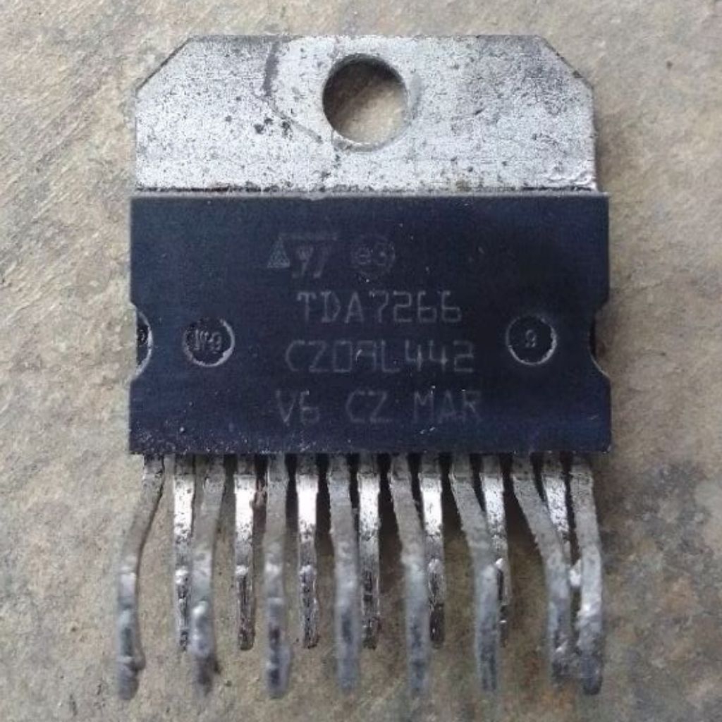 IC TDA7266 ต้นฉบับถอด