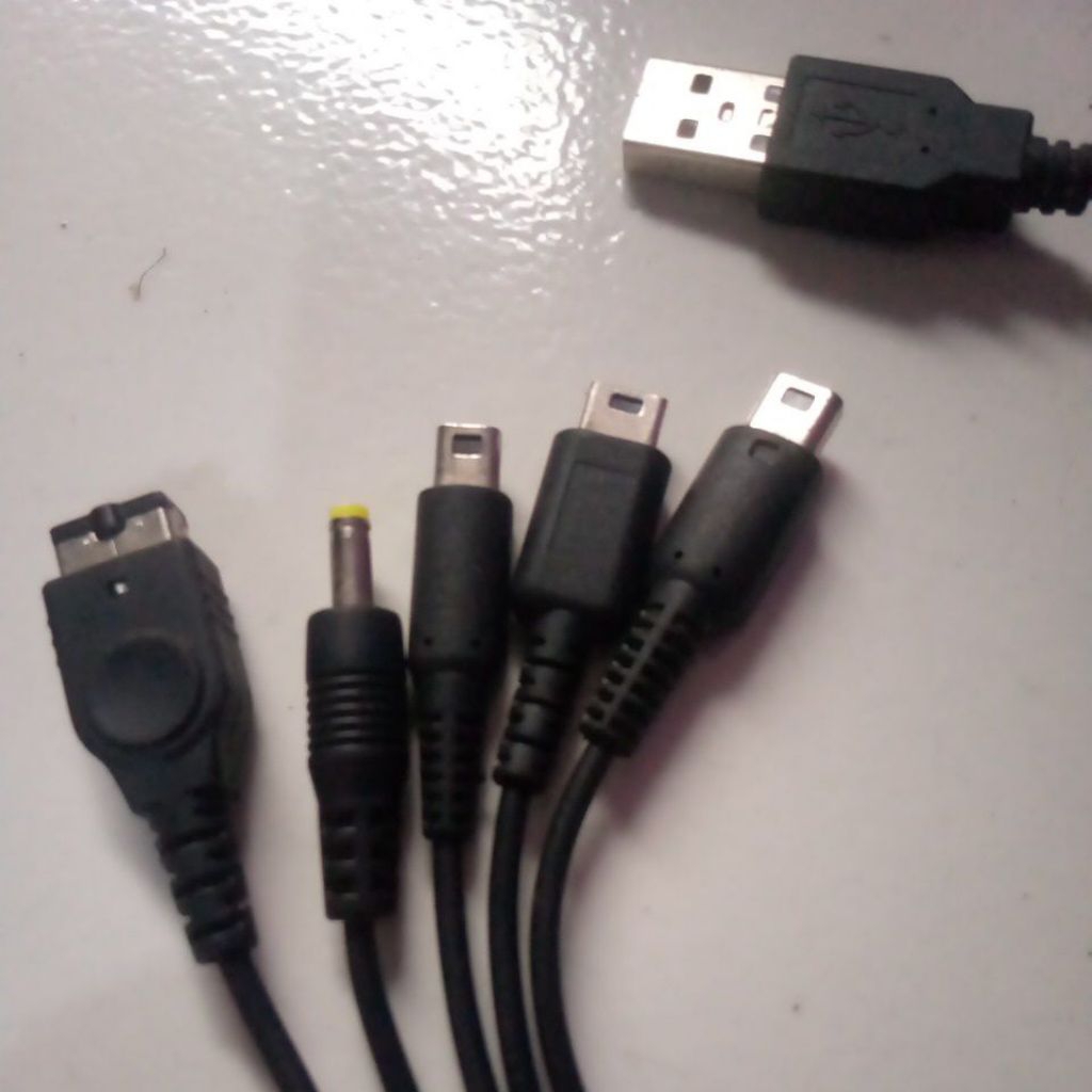 สายชาร์จอเนกประสงค์ 5 IN 1