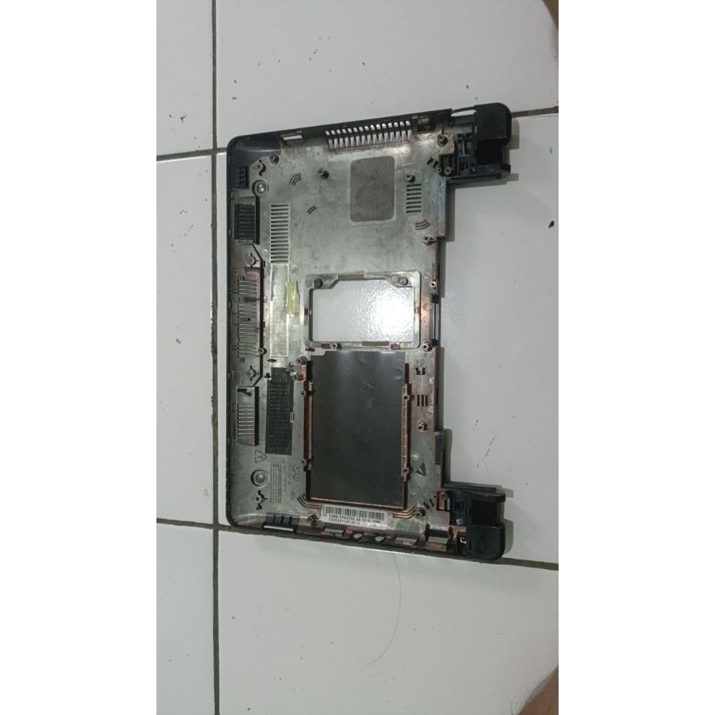 Asus eee pc 1201T ปลอกด้านล่าง