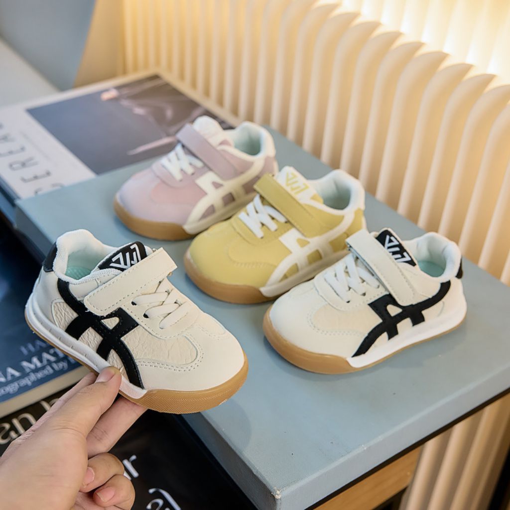 NV รองเท้าเด็กนําเข้า CIKO unisex