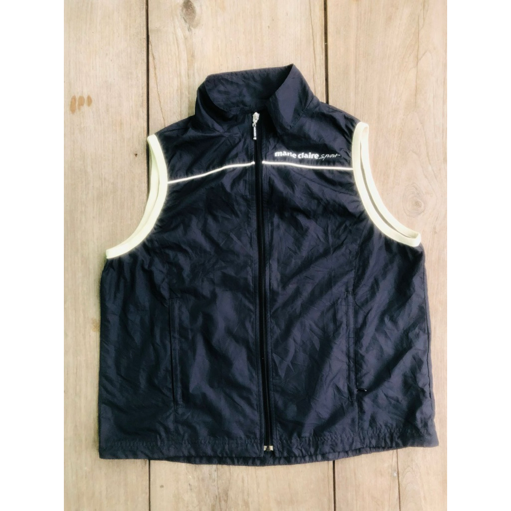 เสื้อกีฬา Marie claire