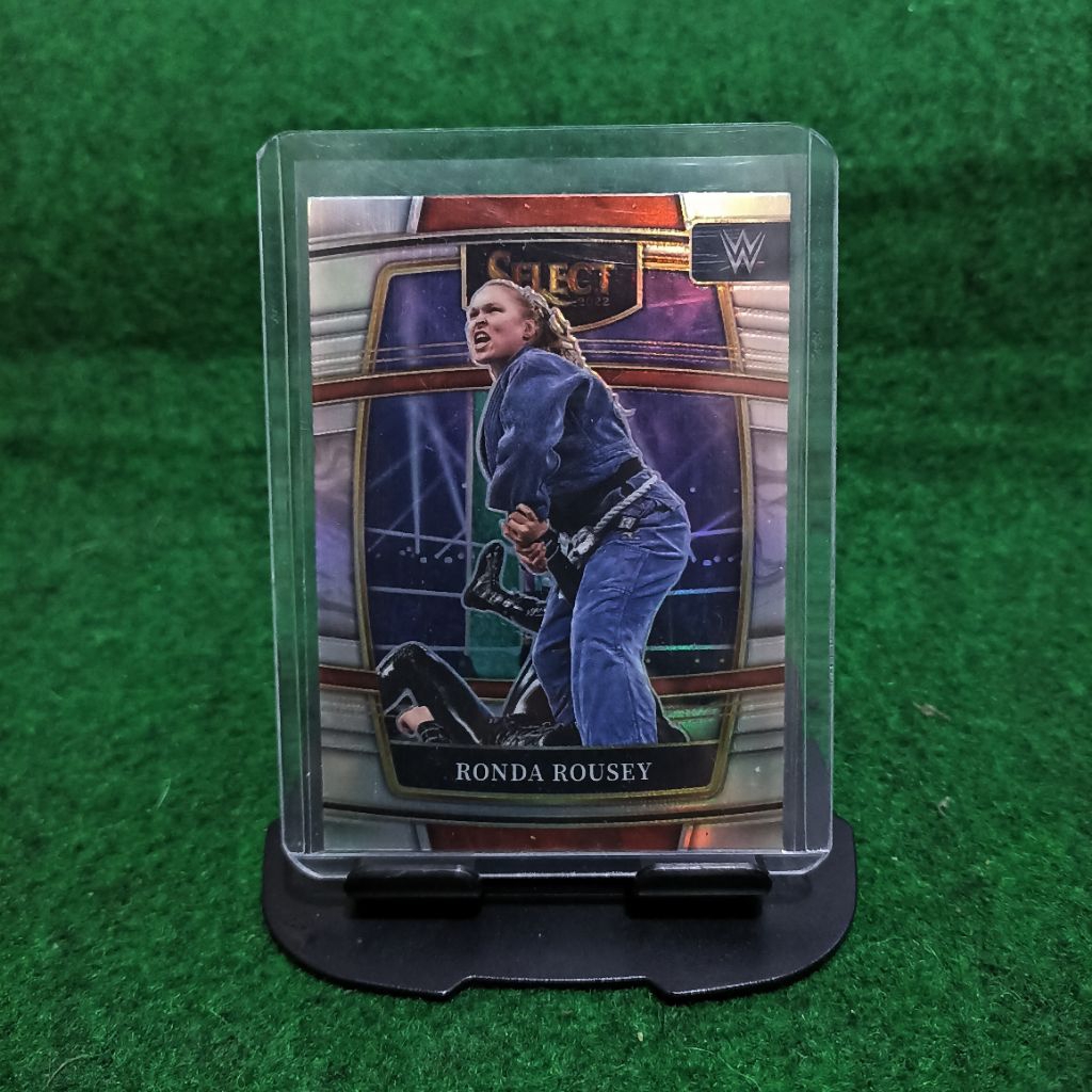RONDA ROUSEY SILVER PRIZM 90 การ์ด PANINI SELECT WWE 2022