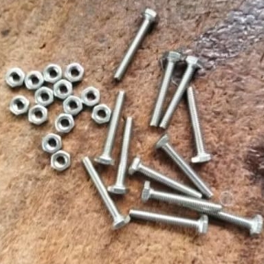 น็อตสลักเกลียวสแตนเลส 304 m4x10 - m4x50 คีย์ 7