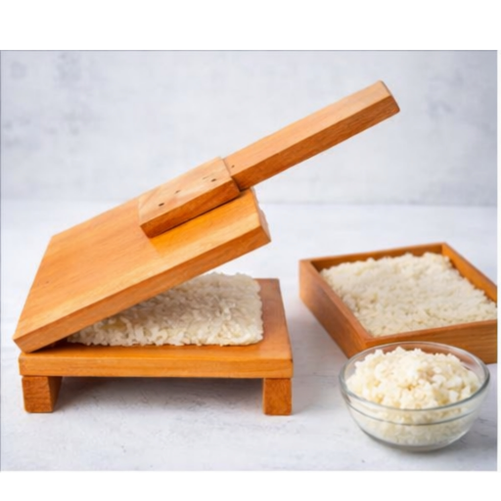 เครื่องทําตัวอักษรไม้ Simple Rice Cracker Mold Gendar Penetan