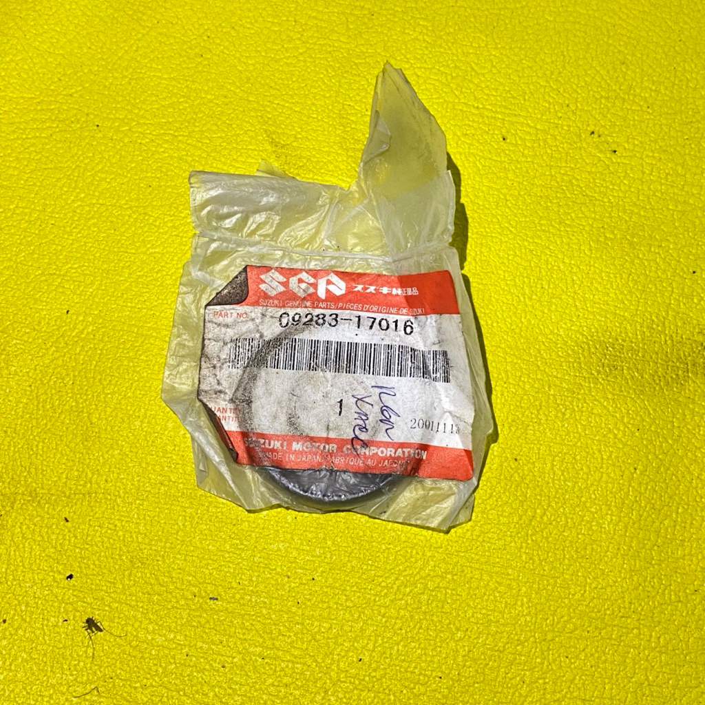 ซีลบาลานซ์เพลาเคาน์เตอร์ Suzuki RGR ดั้งเดิม (17x40x5) 09283-17016