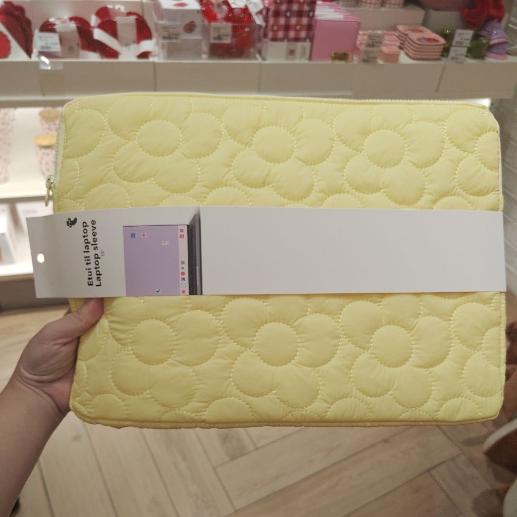 Flying Tiger Laptop Sleeve 15 นิ้ว Laptop Case 15" Puffy Light Quilted Yellow Flower