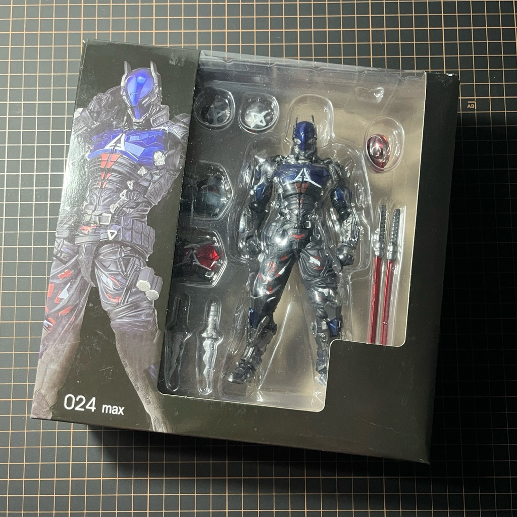 Batman Arkham Knight - Revoltech 1/12