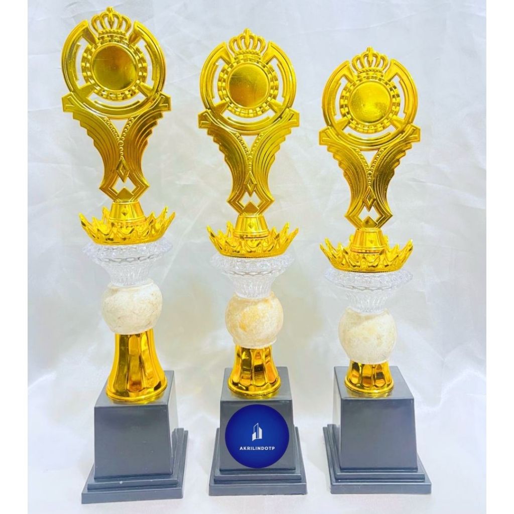 ใหม่ล่าสุด ROUND CROWN CUP 1 ชุด 3 ชิ้น MARBLE AND ASHTRAY COMBINATIONS (CODE B2) HEIGHT 49 - 45 CM