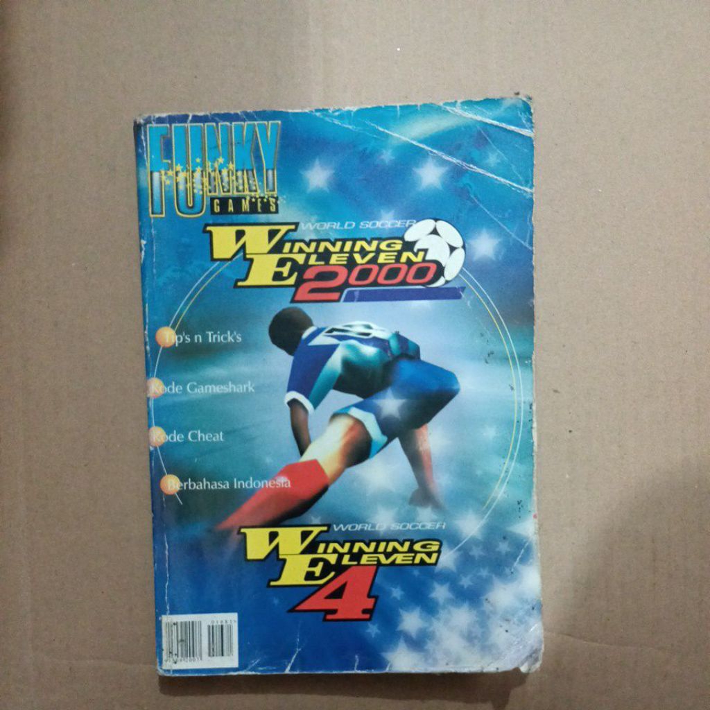 หนังสือเกม FUNKY Winning Eleven 2000