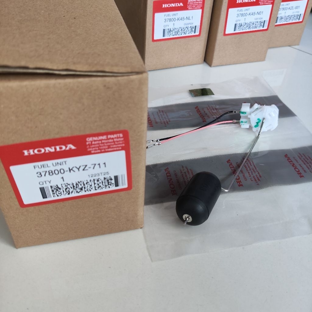 37800-KYZ-711 ปั๊มเชื้อเพลิงลอย Supra X 125 Helm In FUEL UNIT เดิม 37800KYZ711