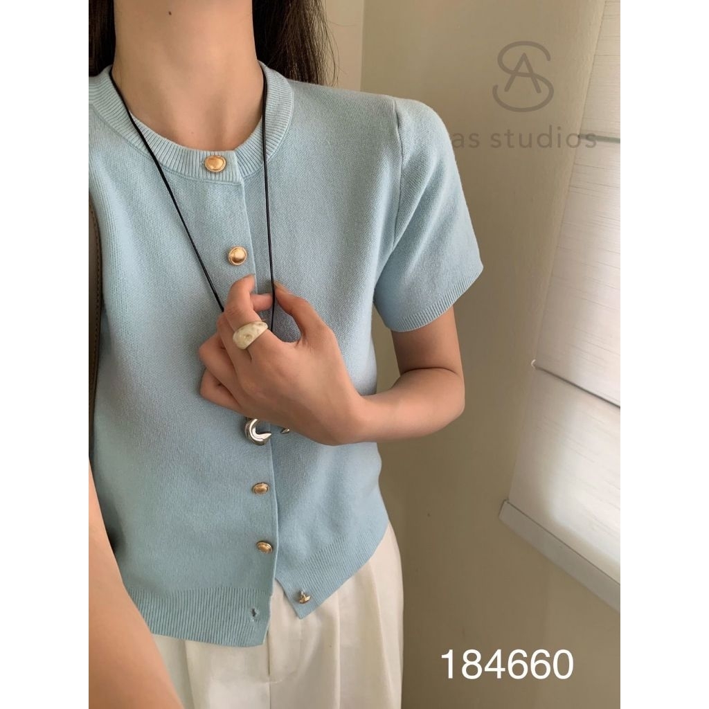 [LC] ONE-K 184660 GOLD BUTTON KNIT TOP