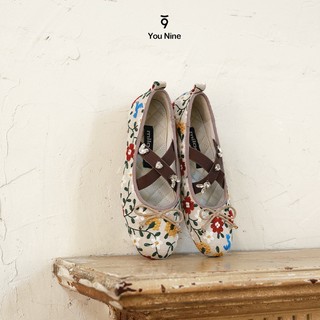 YouNine-Sepatu Flat Wanita Motif Bunga Vintage | Nyaman, Ringan & Elegan Heels Slip On Wanita-YNA010