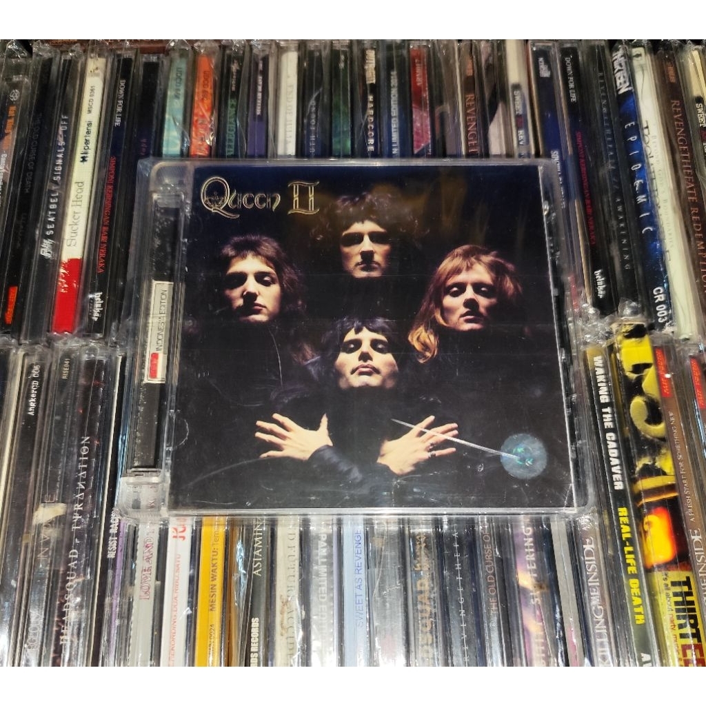 CD Queen - Queen II Hits Singles Seven Seas Of Rhye