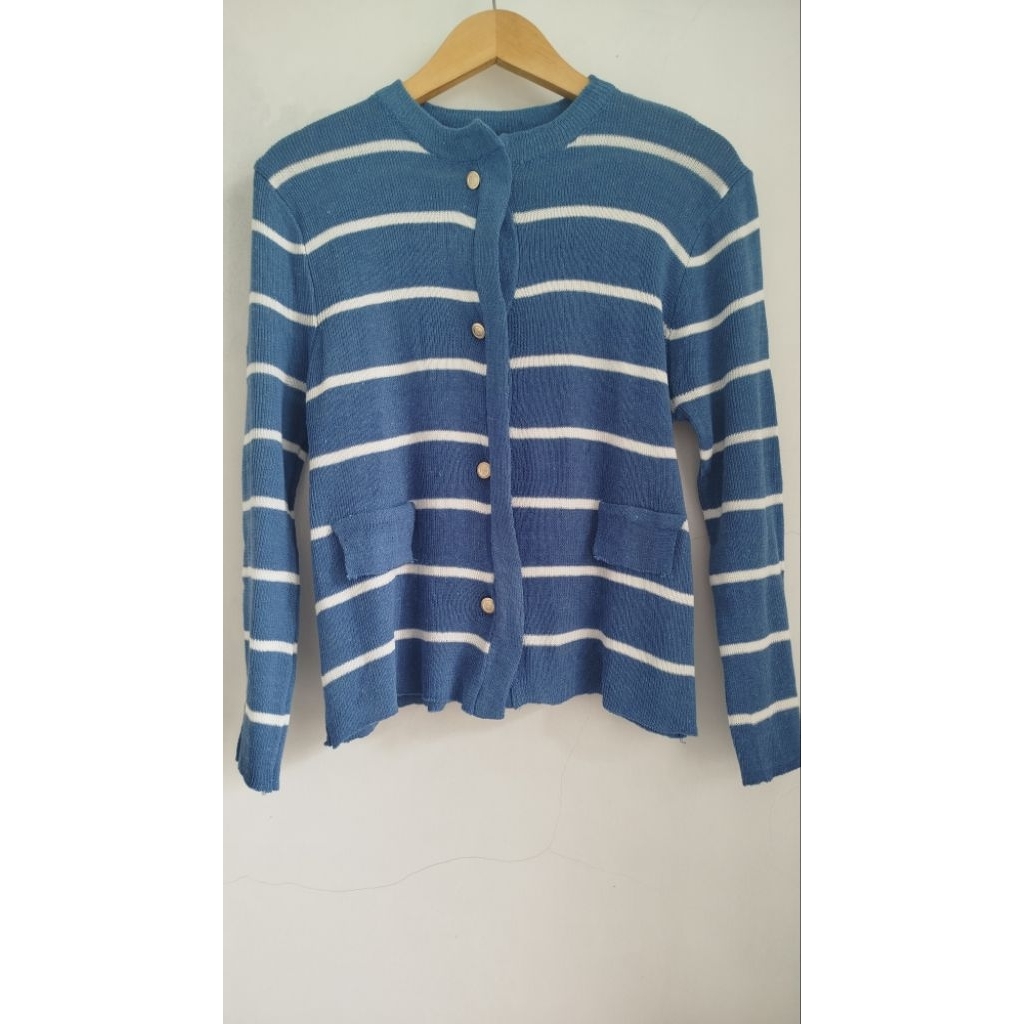ใหม่ VIRAL STRIPE KNIT CARDIGAN